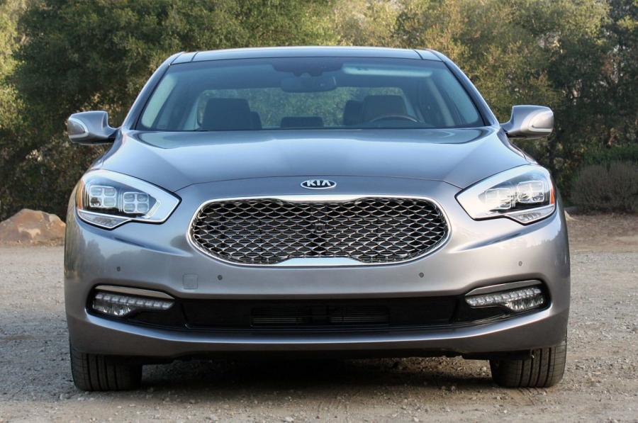  Kia K900 V8 2015 года  (фото 40 из 44)
